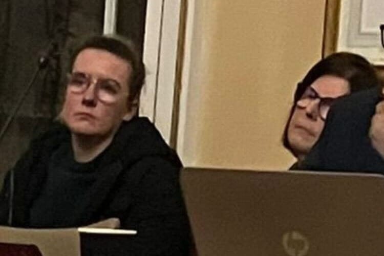 Colette Goulding dodges the sack